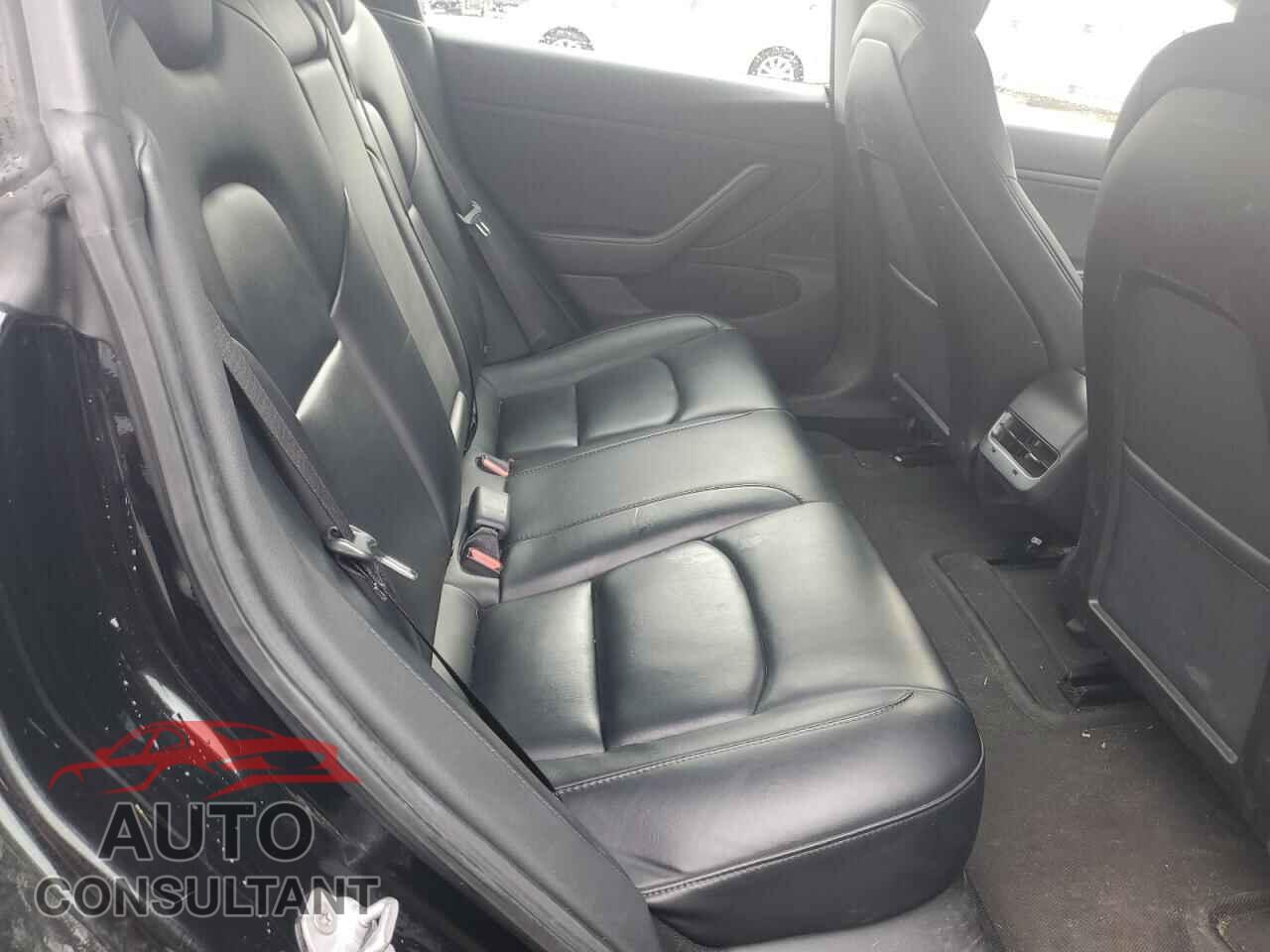 TESLA MODEL 3 2019 - 5YJ3E1EA8KF361695