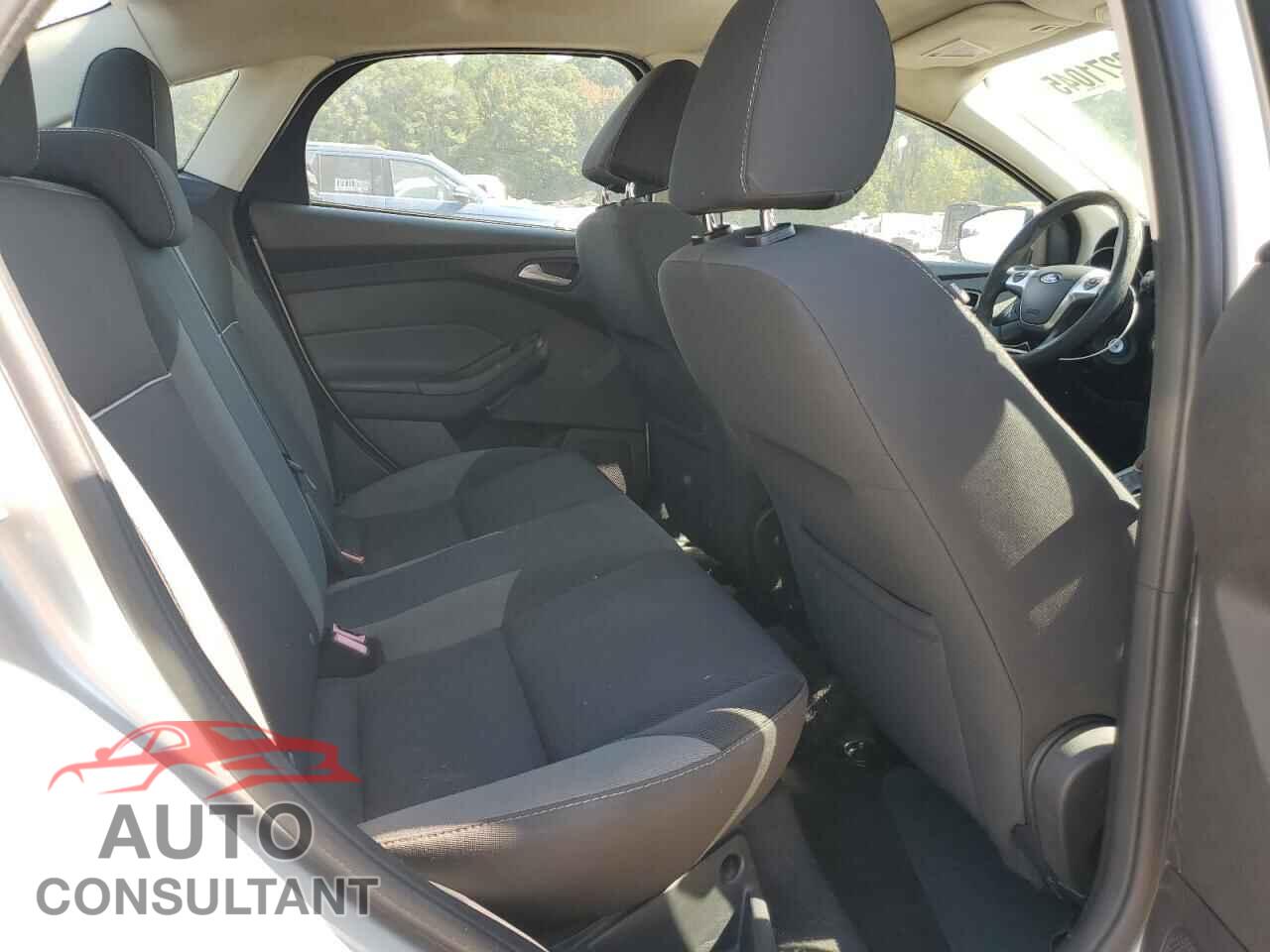 FORD FOCUS 2014 - 1FADP3F21EL282944