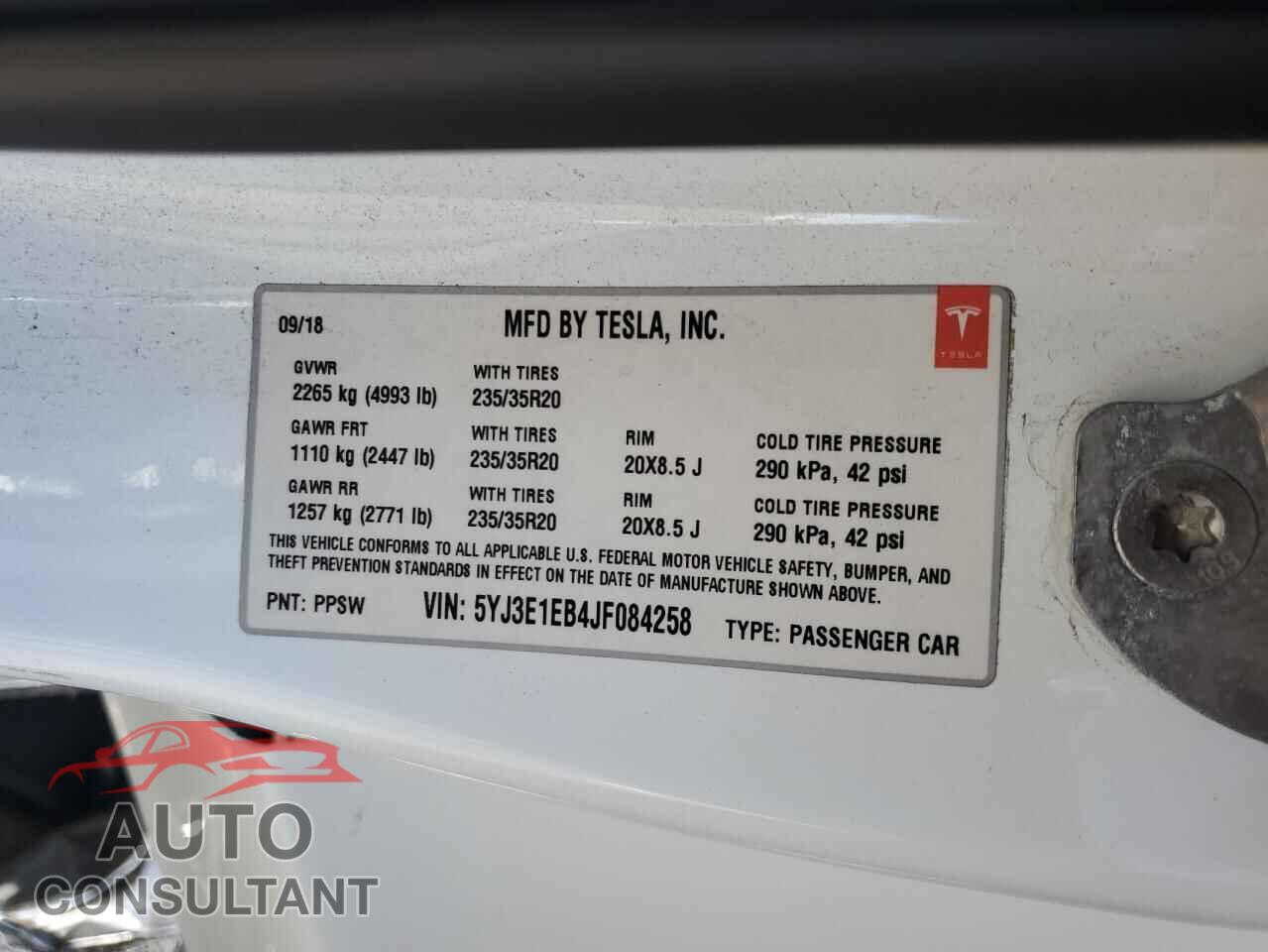 TESLA MODEL 3 2018 - 5YJ3E1EB4JF084258