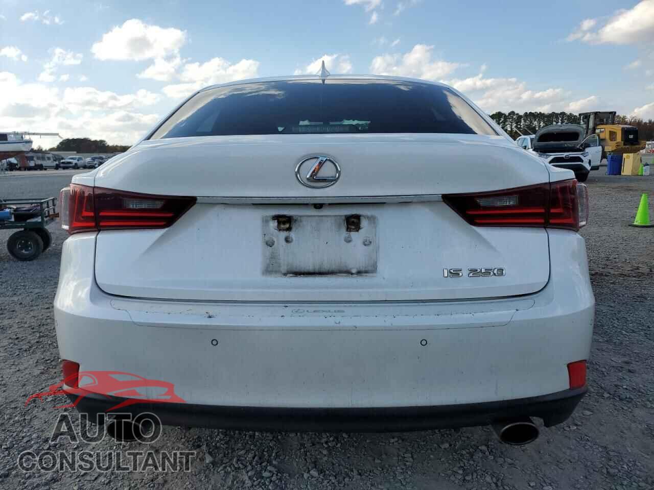 LEXUS IS 2015 - JTHBF1D24F5050225