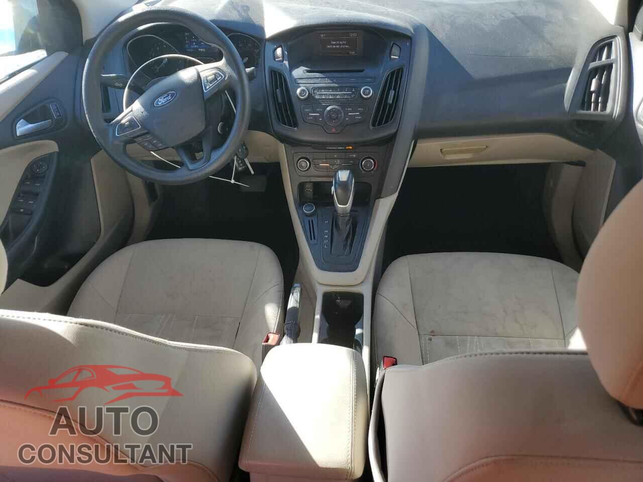 FORD FOCUS 2015 - 1FADP3F20FL227760