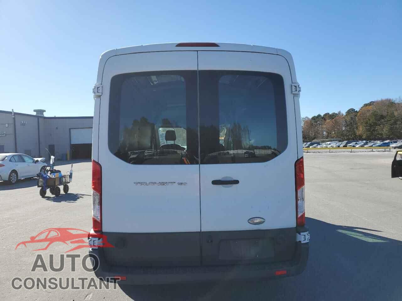FORD TRANSIT 2015 - 1FTNE2CM2FKA51935