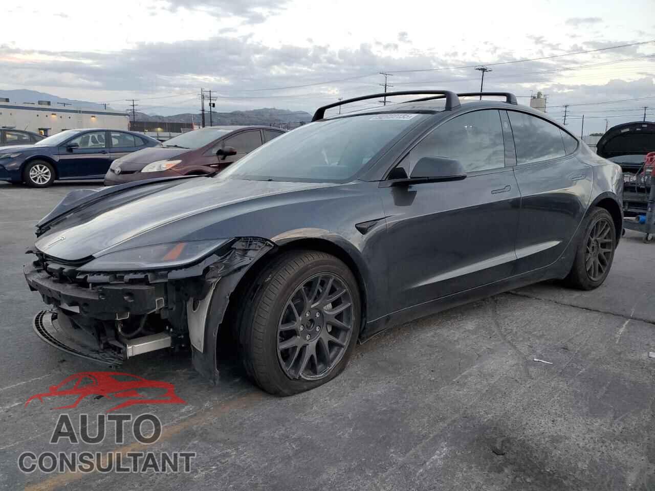 TESLA MODEL 3 2024 - 5YJ3E1EB2RF811487