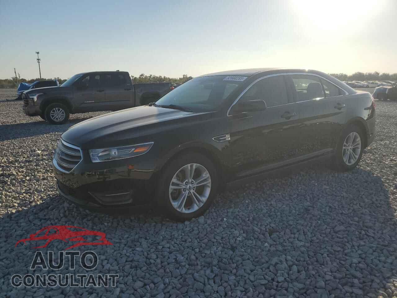 FORD TAURUS 2017 - 1FAHP2E84HG103407