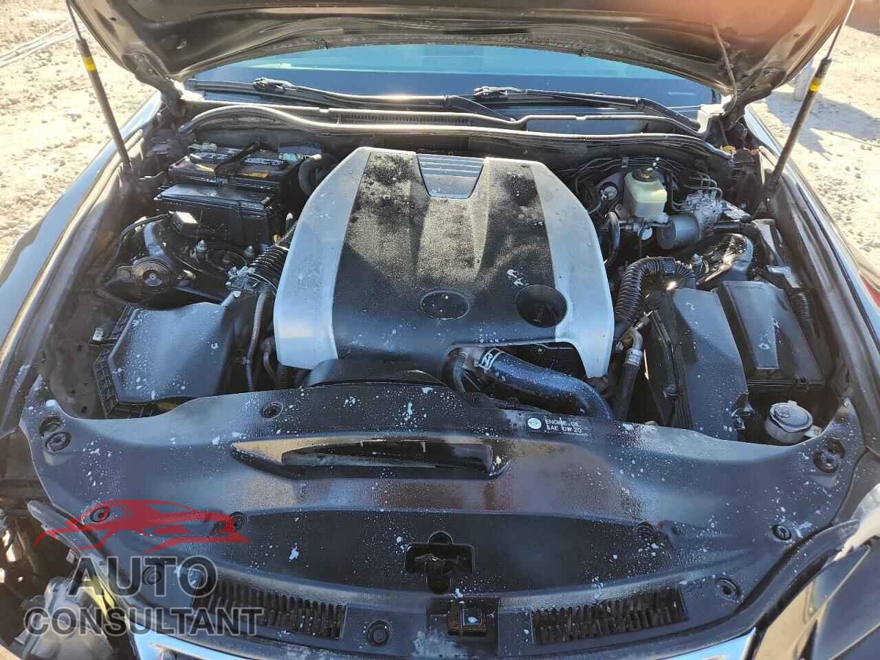 LEXUS IS 2014 - JTHCE1D23E5000521