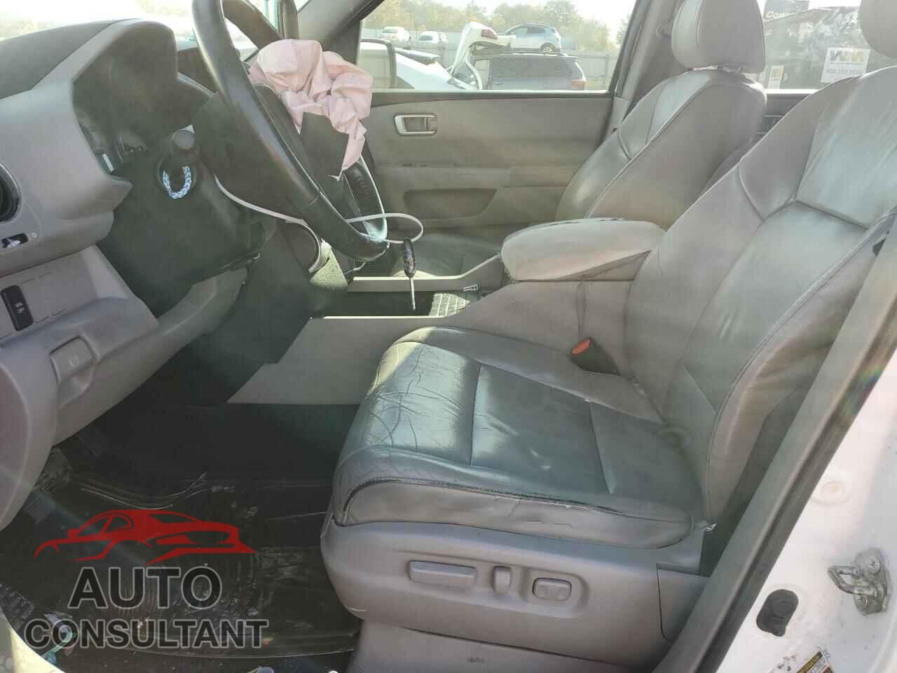 HONDA PILOT 2011 - 5FNYF3H54BB048446