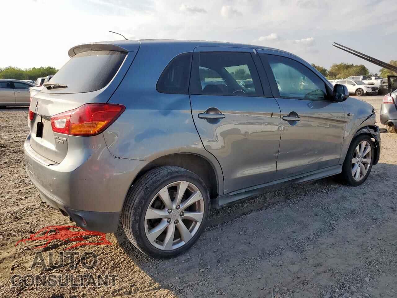 MITSUBISHI OUTLANDER 2014 - 4A4AP3AU8EE010829