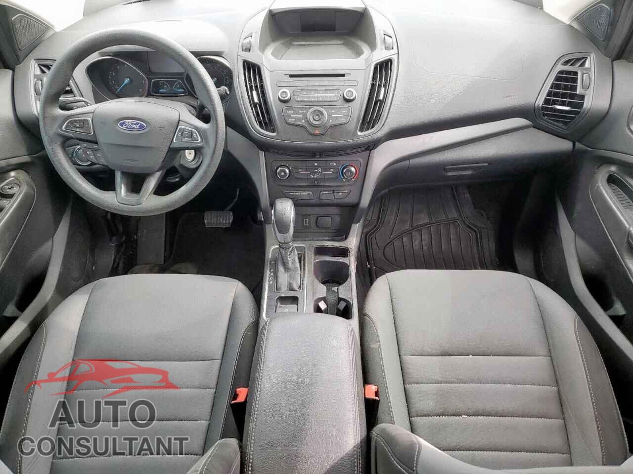 FORD ESCAPE 2017 - 1FMCU0F79HUF06982