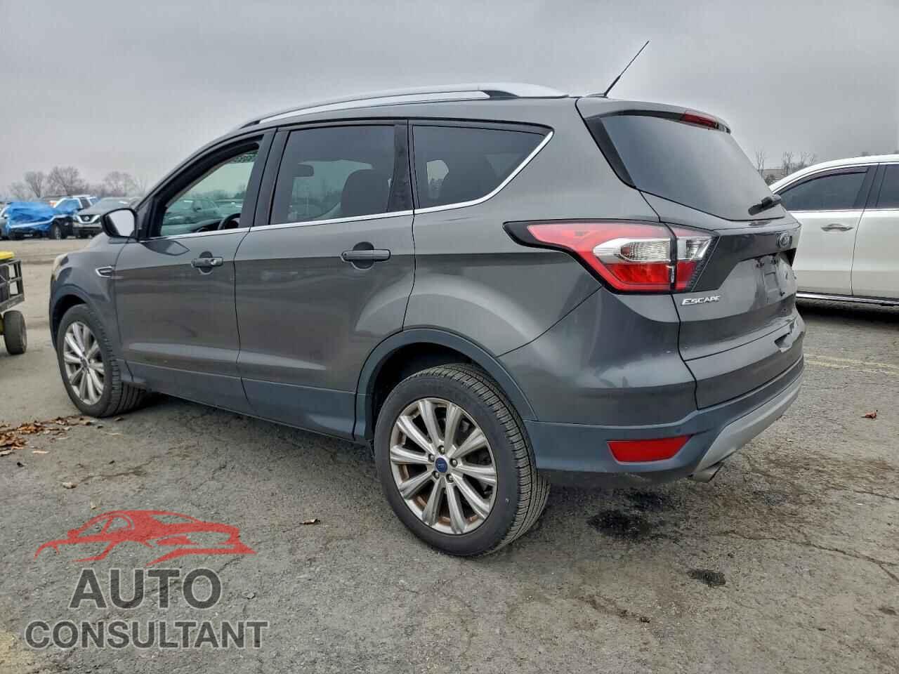 FORD ESCAPE 2017 - 1FMCU9J9XHUB56064