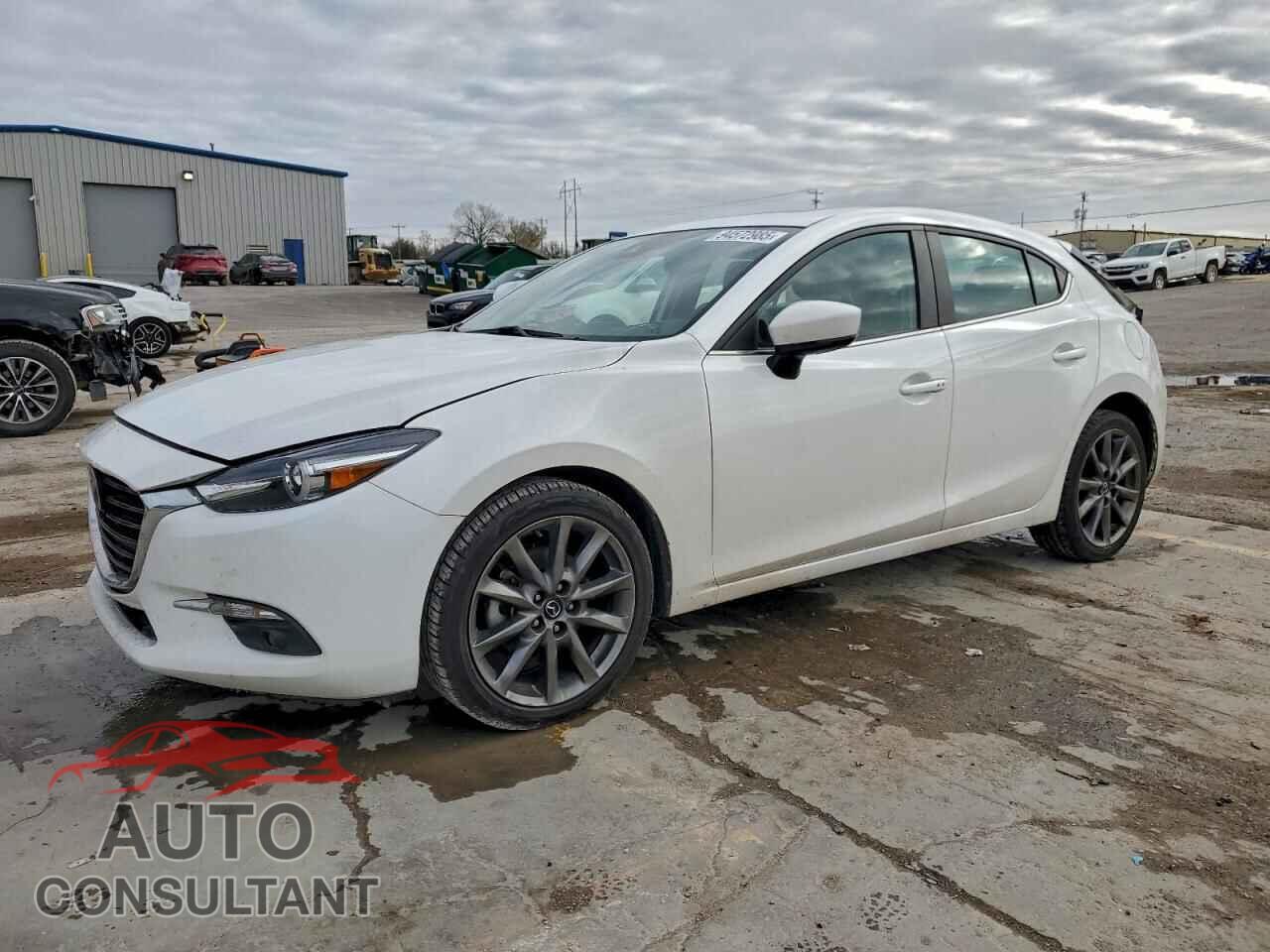 MAZDA 3 2018 - 3MZBN1M32JM224841