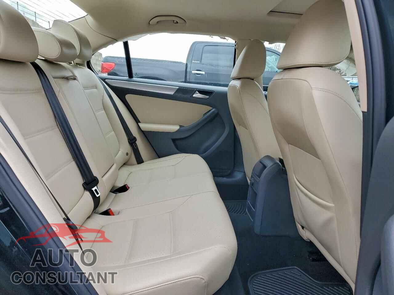 VOLKSWAGEN JETTA 2017 - 3VWB67AJ5HM268832