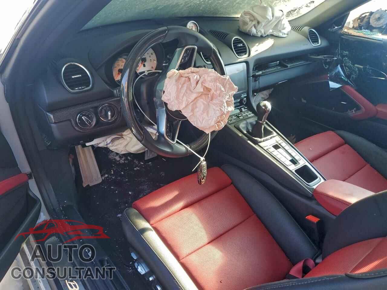 PORSCHE BOXSTER 2025 - WP0CB2A80SK226019