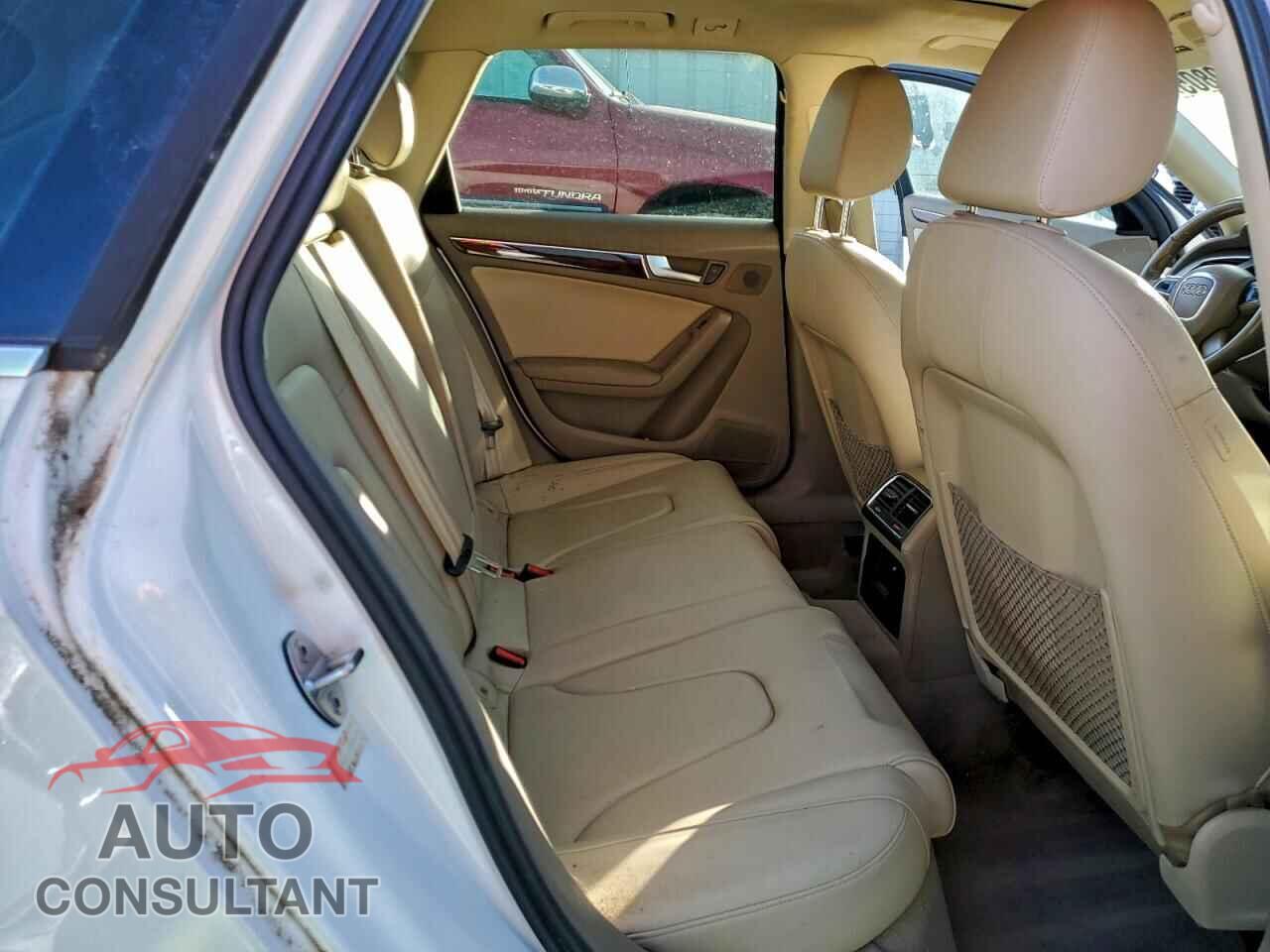 AUDI A4 2012 - WAUWFAFL3CA112416