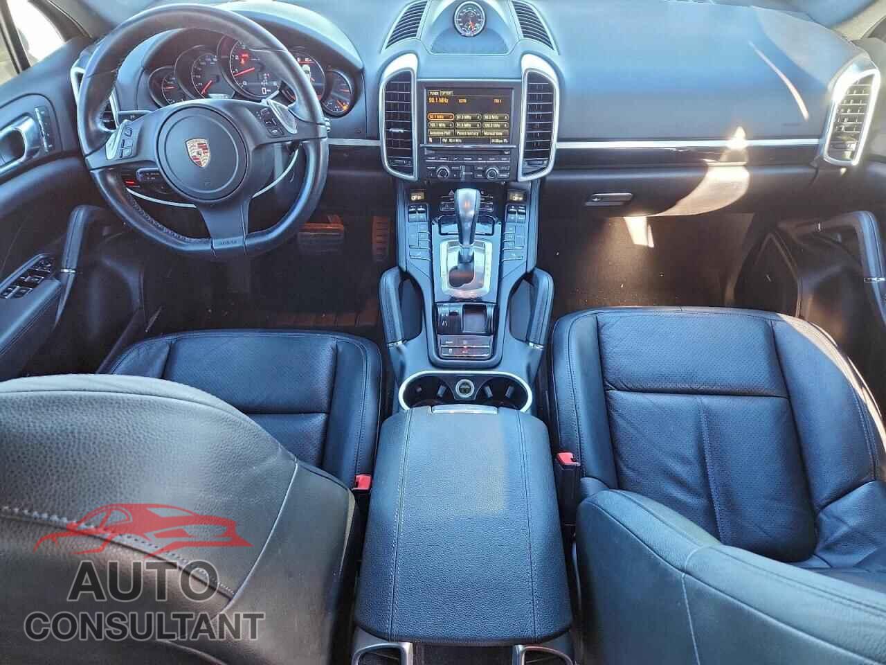 PORSCHE CAYENNE 2012 - WP1AA2A20CLA10039
