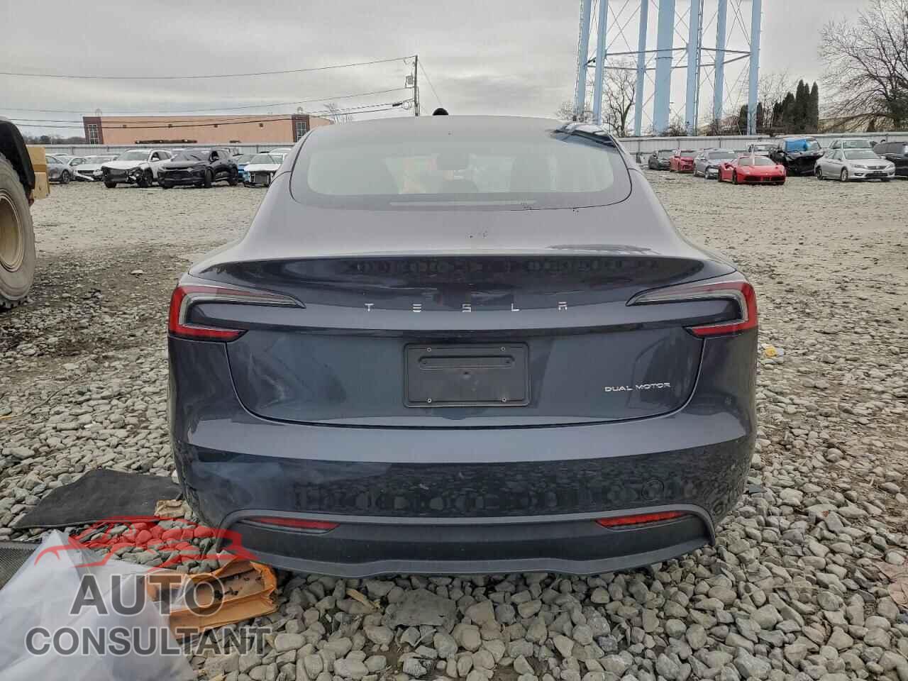 TESLA MODEL 3 2024 - 5YJ3E1EB6RF755635