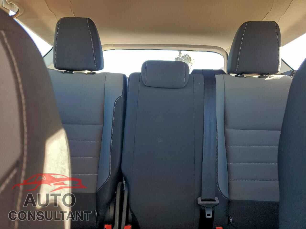 FORD ESCAPE 2017 - 1FMCU0F74HUE76581