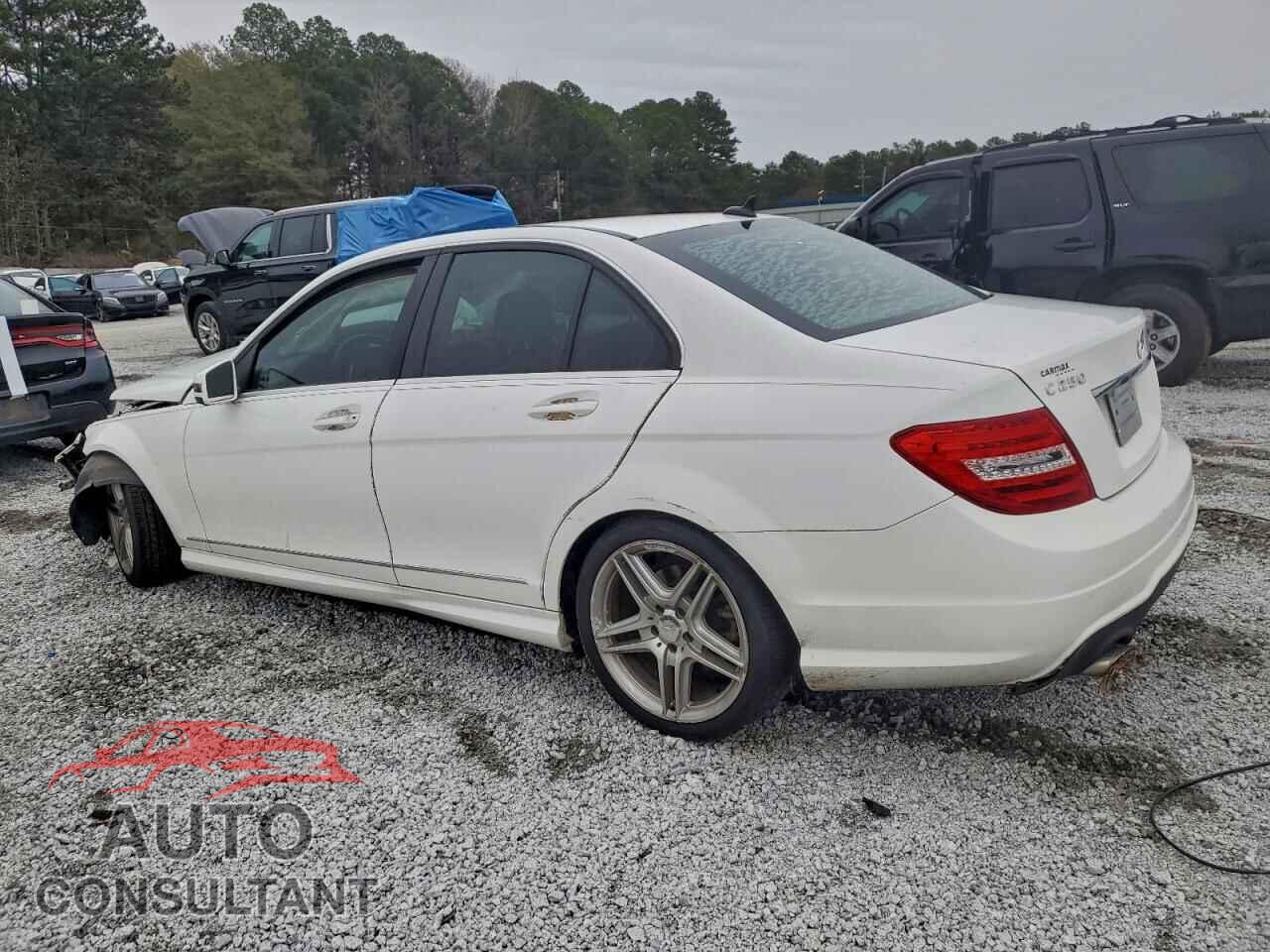 MERCEDES-BENZ C-CLASS 2014 - WDDGF4HB5EG235315