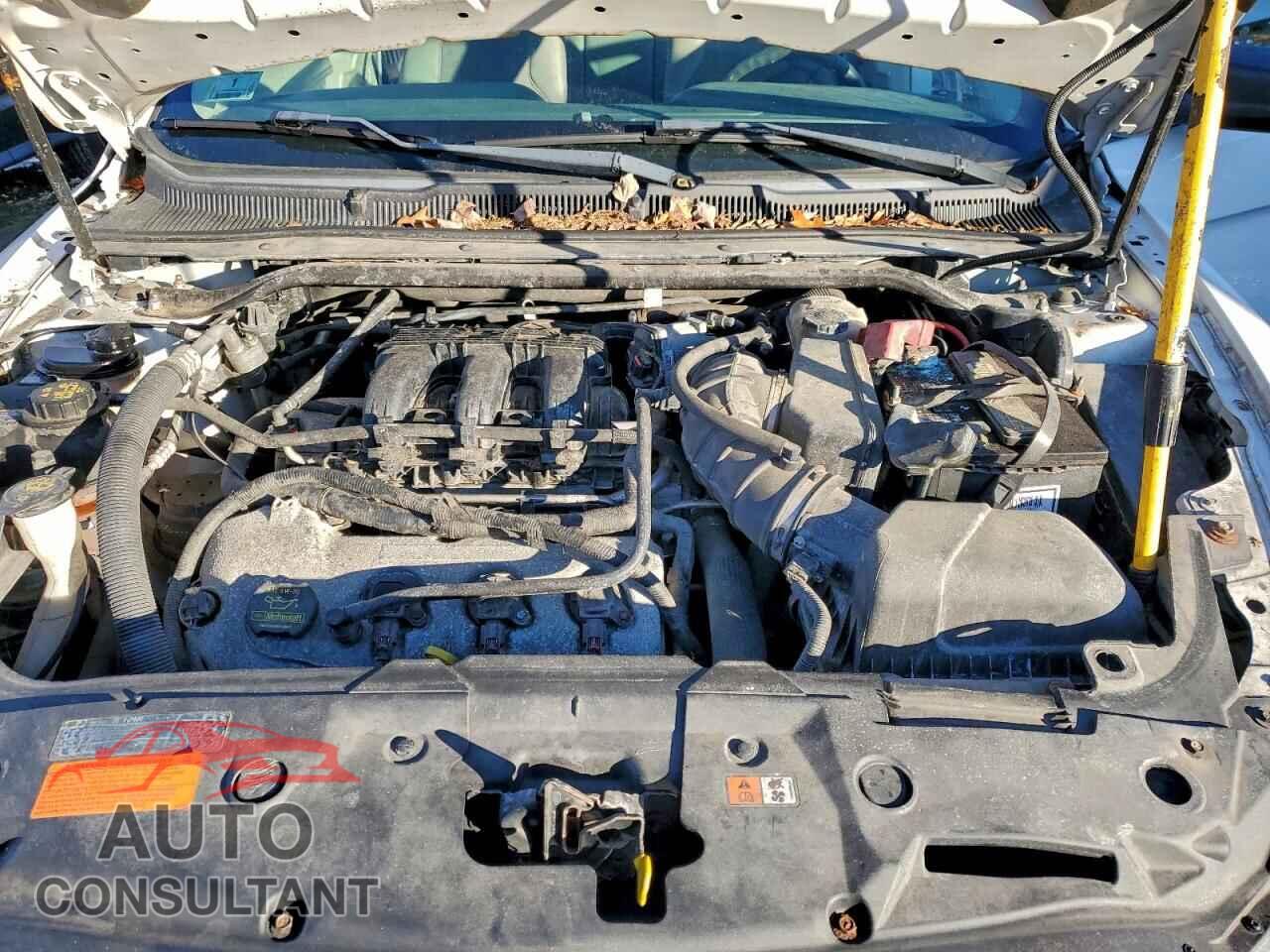 FORD TAURUS 2012 - 1FAHP2DW4CG128638