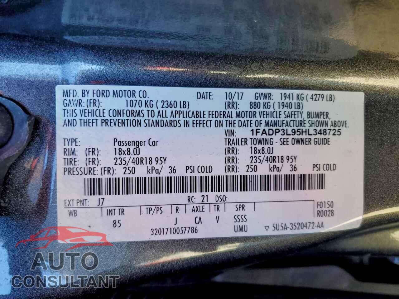 FORD FOCUS 2017 - 1FADP3L95HL348725