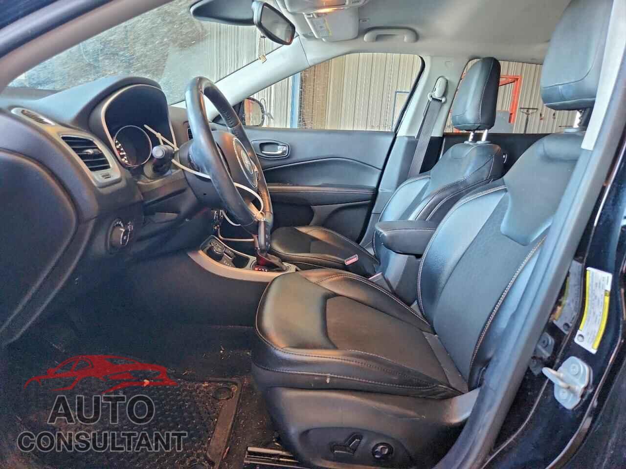 JEEP COMPASS 2018 - 3C4NJDBB3JT350235