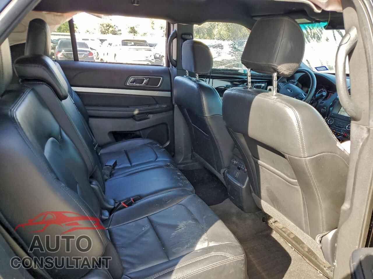 FORD EXPLORER 2017 - 1FM5K7D8XHGA68703