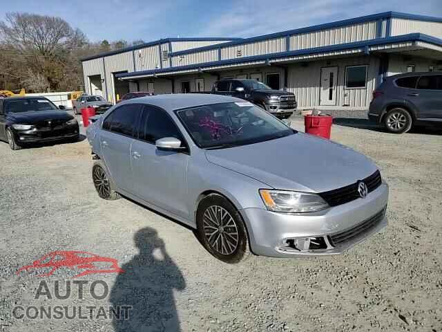VOLKSWAGEN JETTA 2012 - 3VWDP7AJ4CM077871