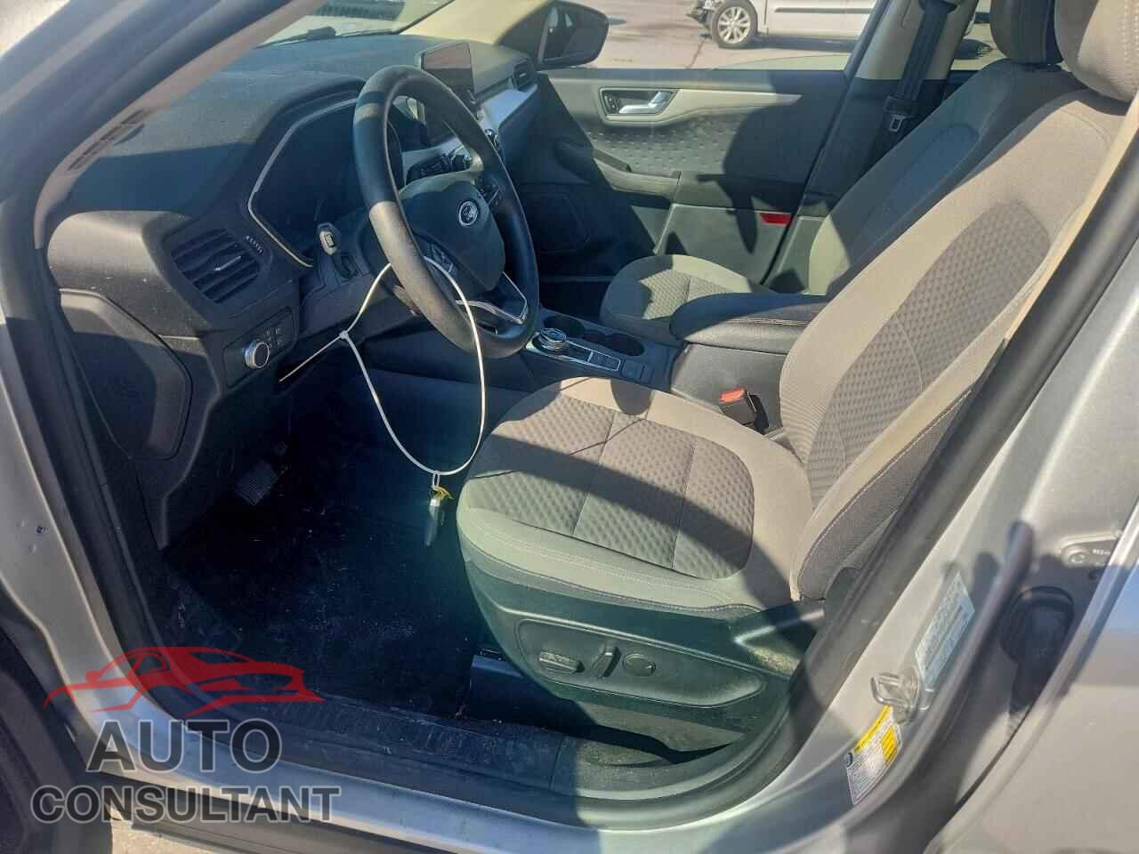 FORD ESCAPE 2020 - 1FMCU0G64LUA39467