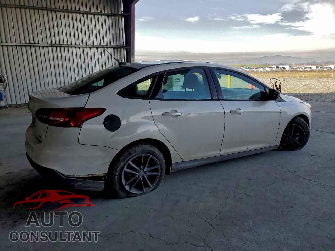 FORD FOCUS 2016 - 1FADP3F23GL363320