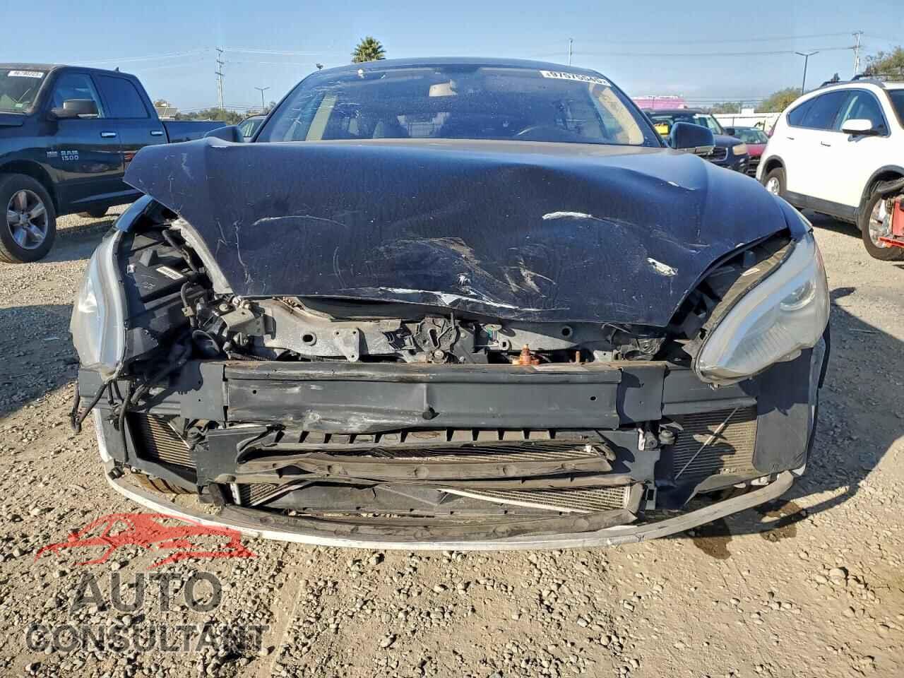 TESLA MODEL S 2012 - 5YJSA1DP3CFS00881