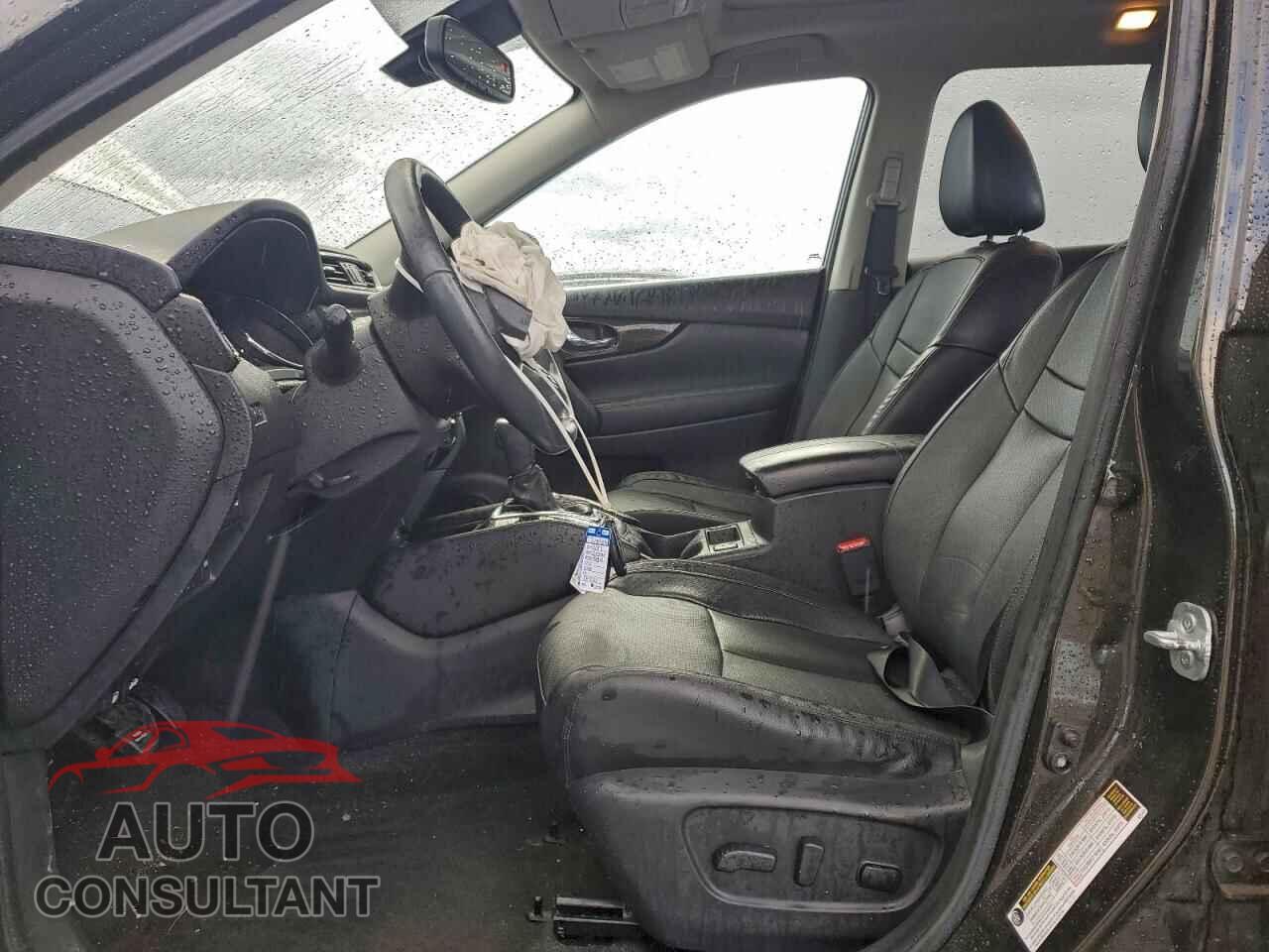 NISSAN ROGUE 2017 - 5N1AT2MV2HC829431