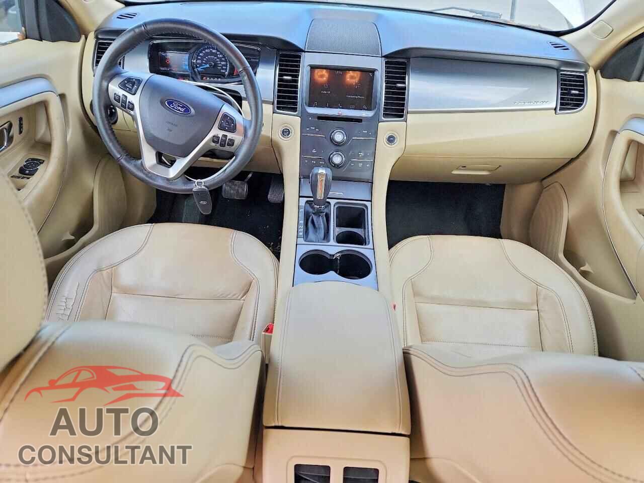 FORD TAURUS 2018 - 1FAHP2E8XJG135154