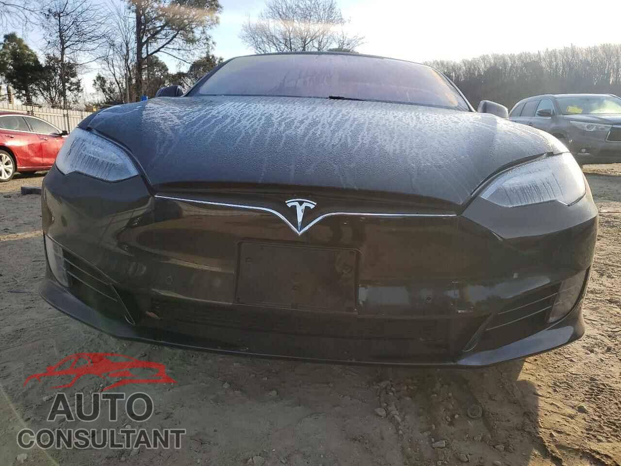 TESLA MODEL S 2017 - 5YJSA1E25HF210855