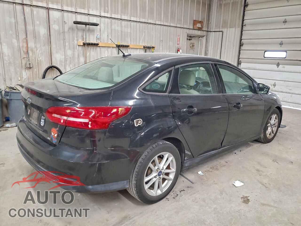 FORD FOCUS 2015 - 1FADP3F27FL372181