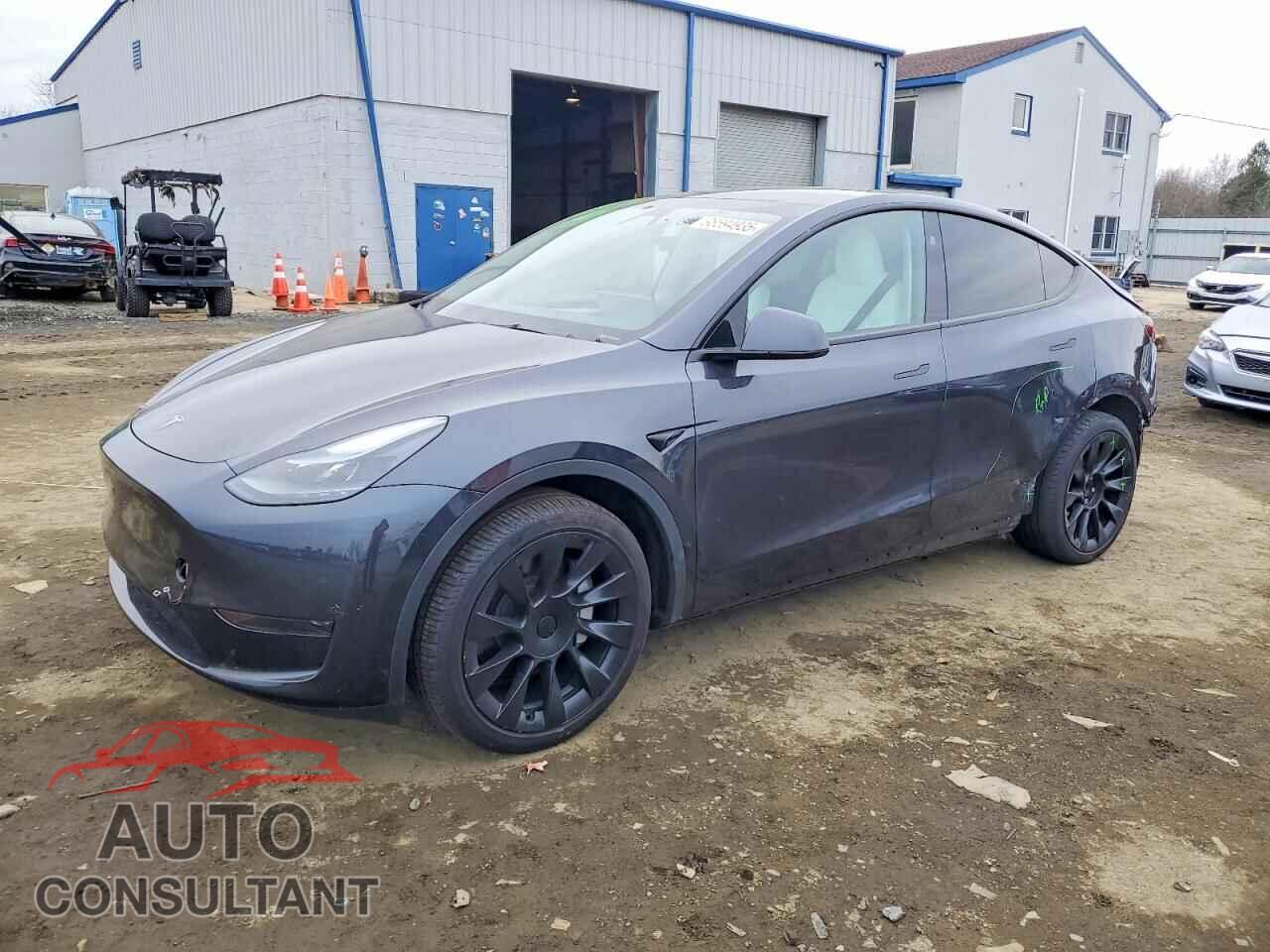 TESLA MODEL Y 2024 - 7SAYGDED5RF075845
