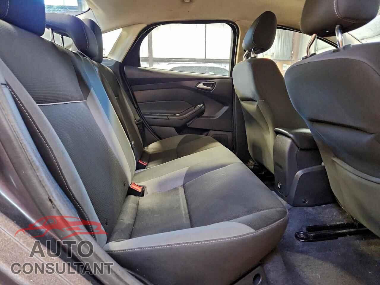 FORD FOCUS 2012 - 1FAHP3F25CL202382
