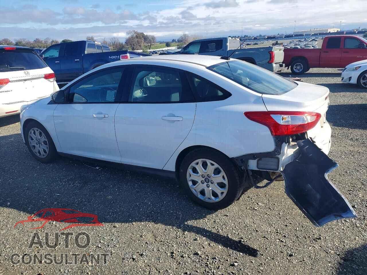 FORD FOCUS 2012 - 1FAHP3F28CL173282