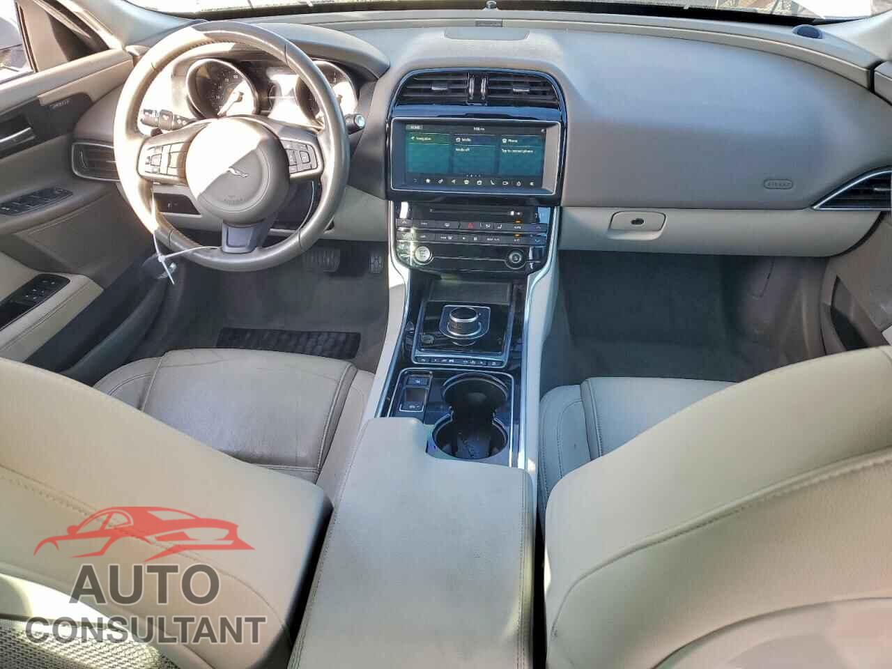 JAGUAR XE 2017 - SAJAE4BN1HA970341