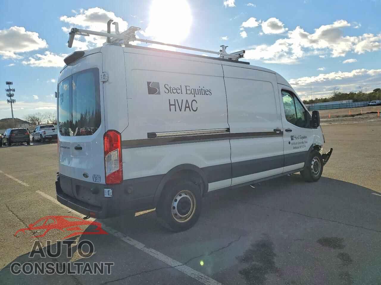 FORD TRANSIT 2019 - 1FTYR2CM0KKA39357