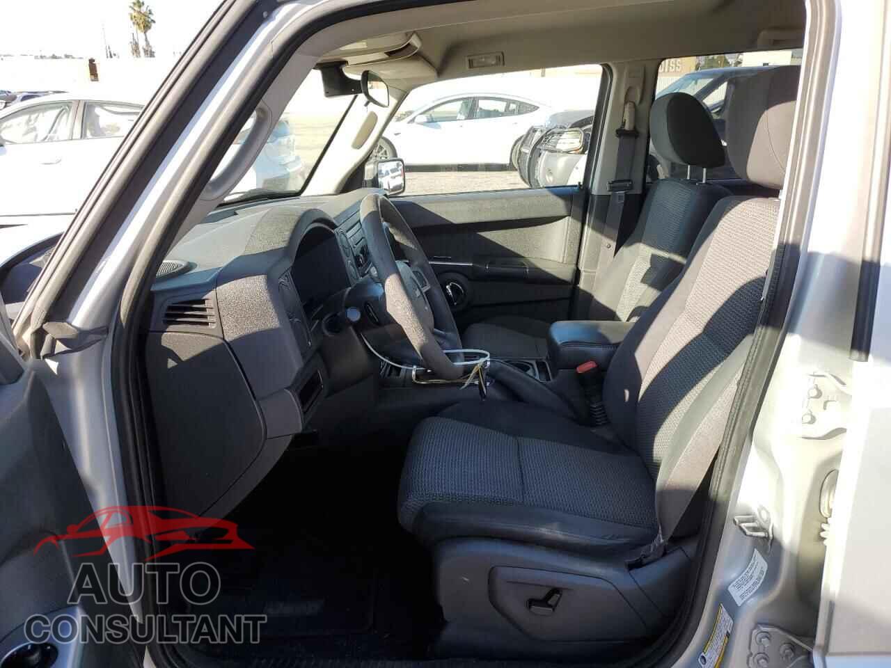JEEP COMMANDER 2010 - 1J4RG4GK6AC125404