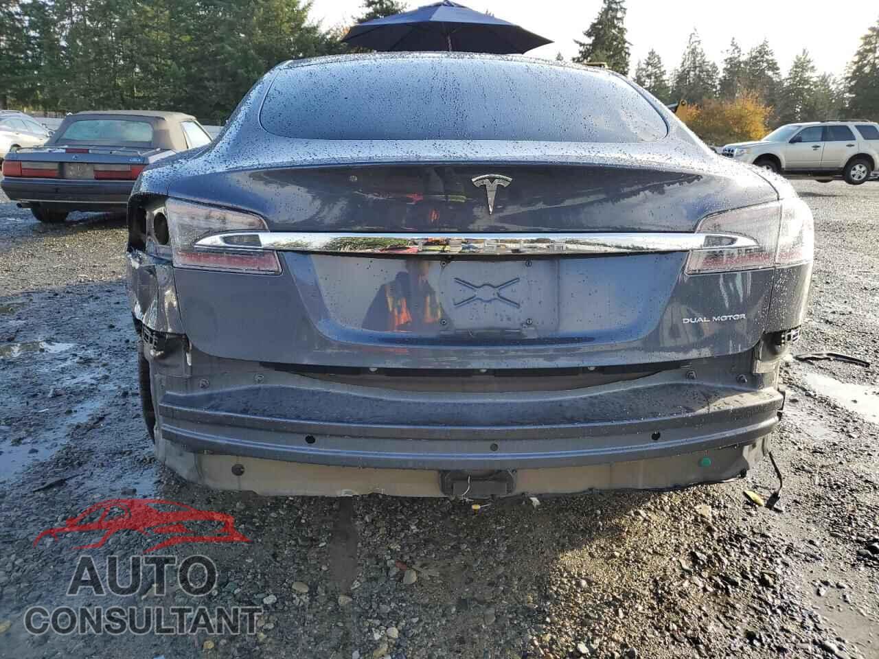 TESLA MODEL S 2020 - 5YJSA1E25LF415410