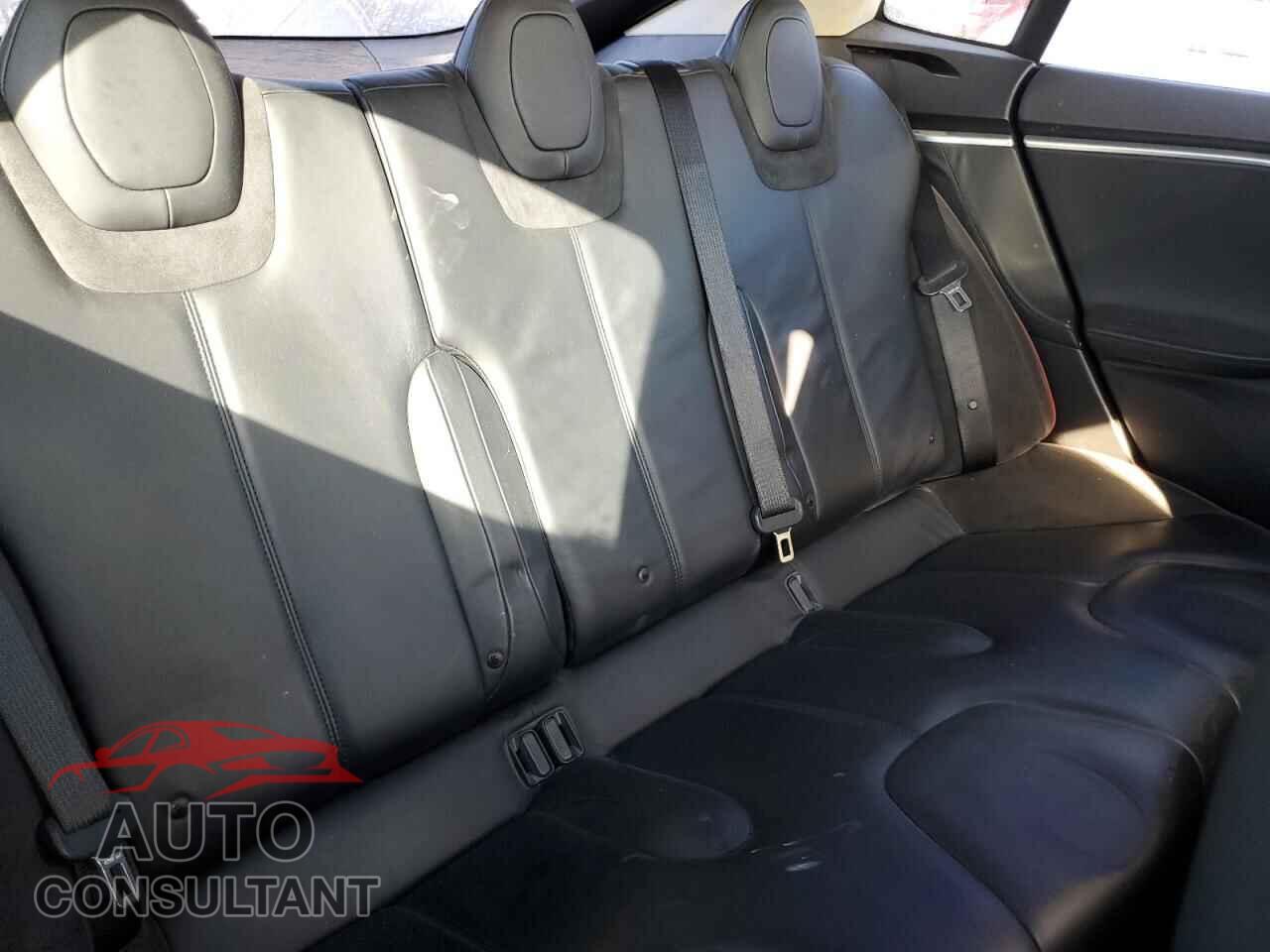 TESLA MODEL S 2013 - 5YJSA1DP5DFP13194
