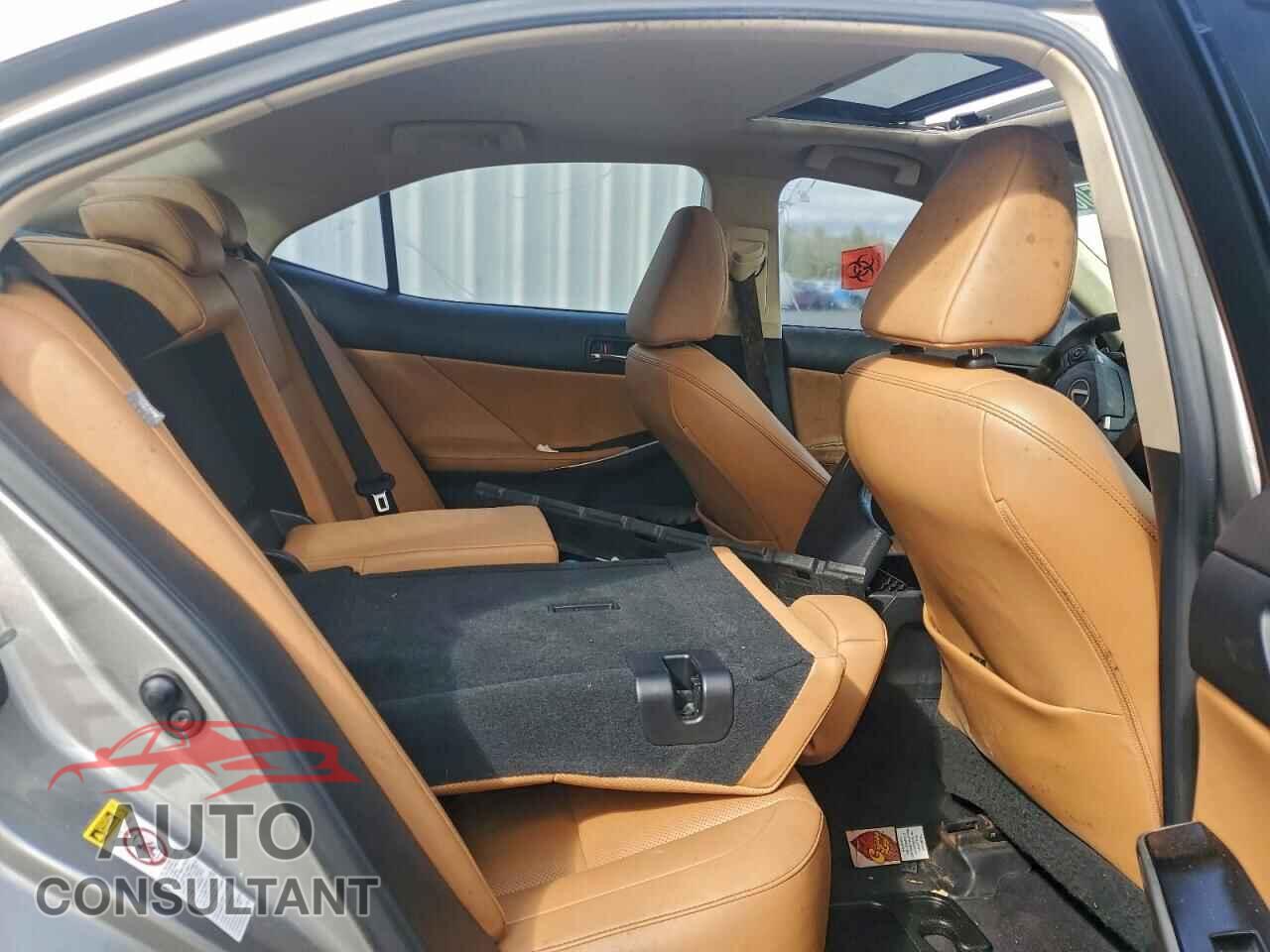 LEXUS IS 2014 - JTHCF1D27E5004858