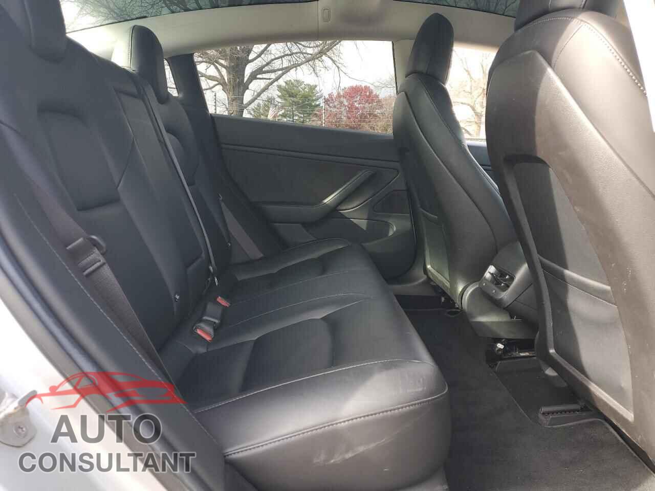 TESLA MODEL 3 2018 - 5YJ3E1EB7JF054476