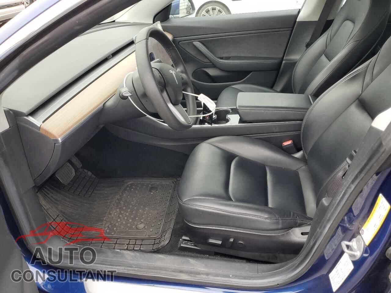 TESLA MODEL 3 2019 - 5YJ3E1EA3KF476155
