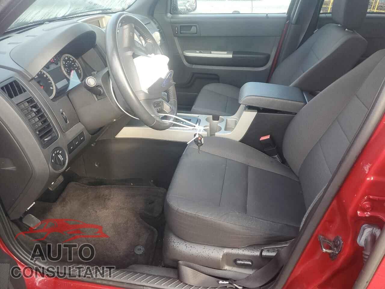 FORD ESCAPE 2011 - 1FMCU9DG0BKB43496
