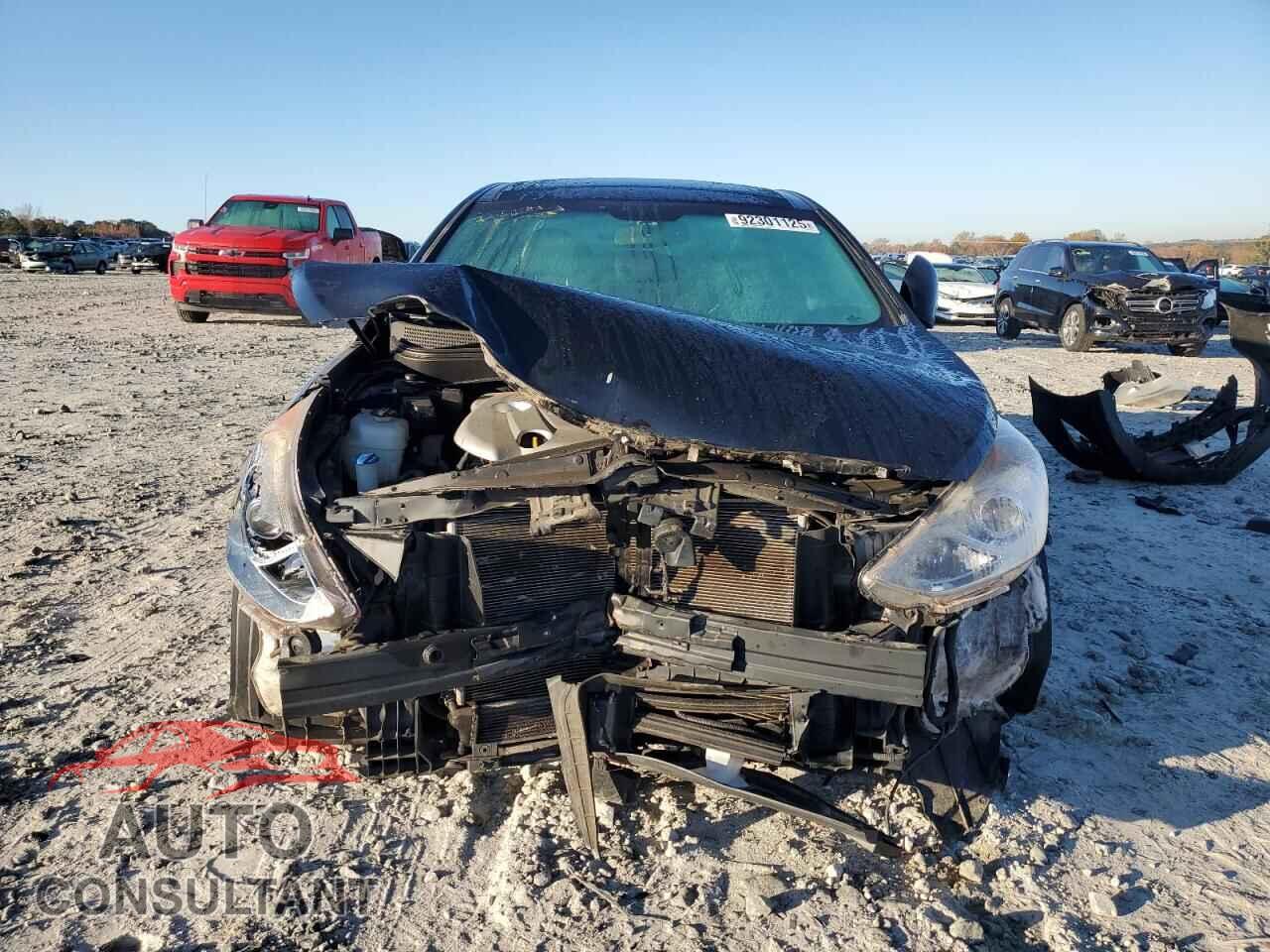 HYUNDAI SONATA 2013 - KMHEC4A44DA075012