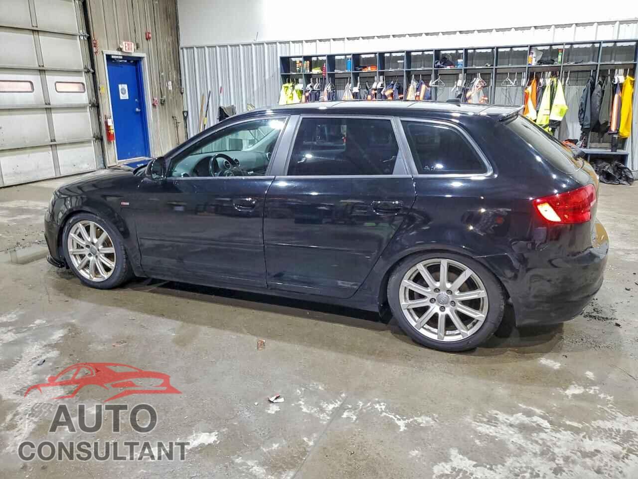 AUDI A3 2010 - WAUMFAFM5AA028093