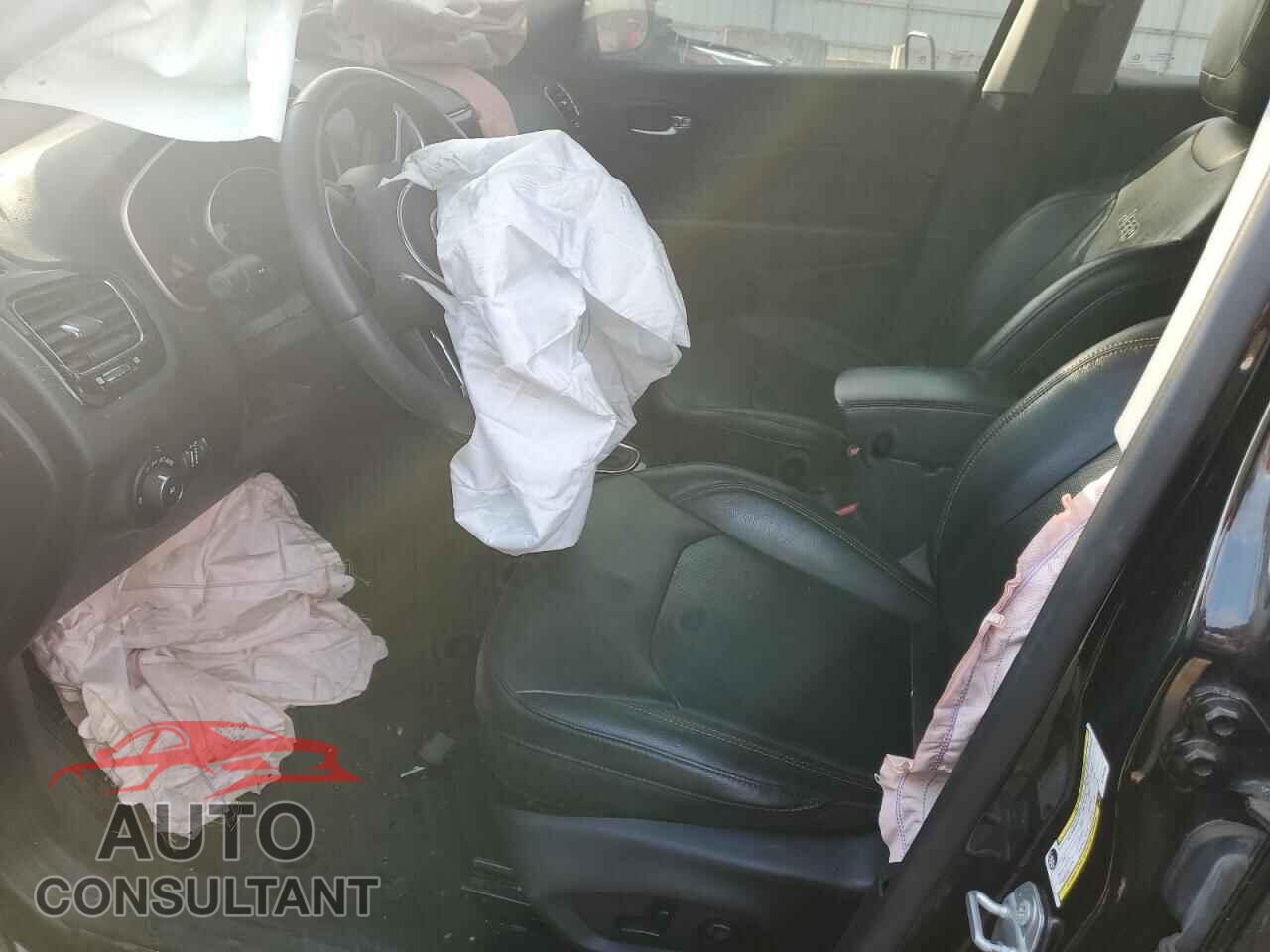 JEEP COMPASS 2019 - 3C4NJDCB4KT733794