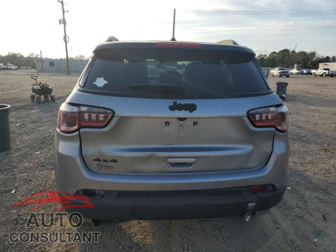JEEP COMPASS 2018 - 3C4NJDBB6JT403106