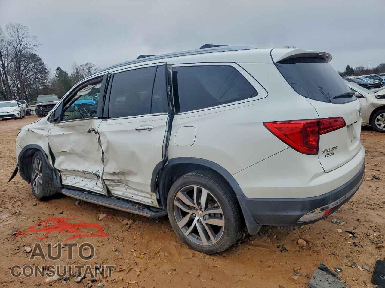 HONDA PILOT 2017 - 5FNYF6H05HB100018